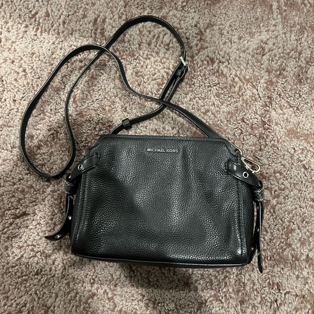 Michael Kors Crossbody Bag. Black color